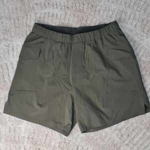 Lululemon Athletica Khaki Skirt with Stretch Waist